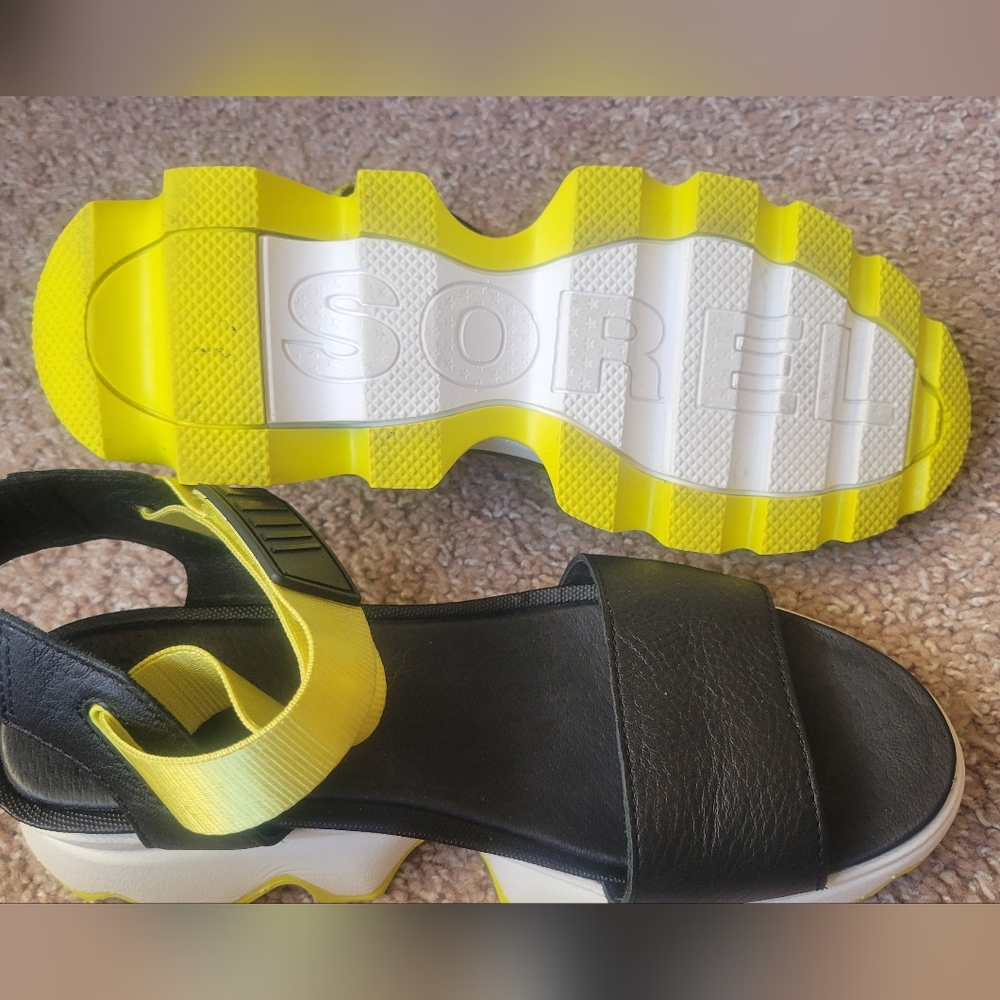 Sorel Black and Yellow Women's Sandals Kinetic Sz8 - Picture 6 of 12